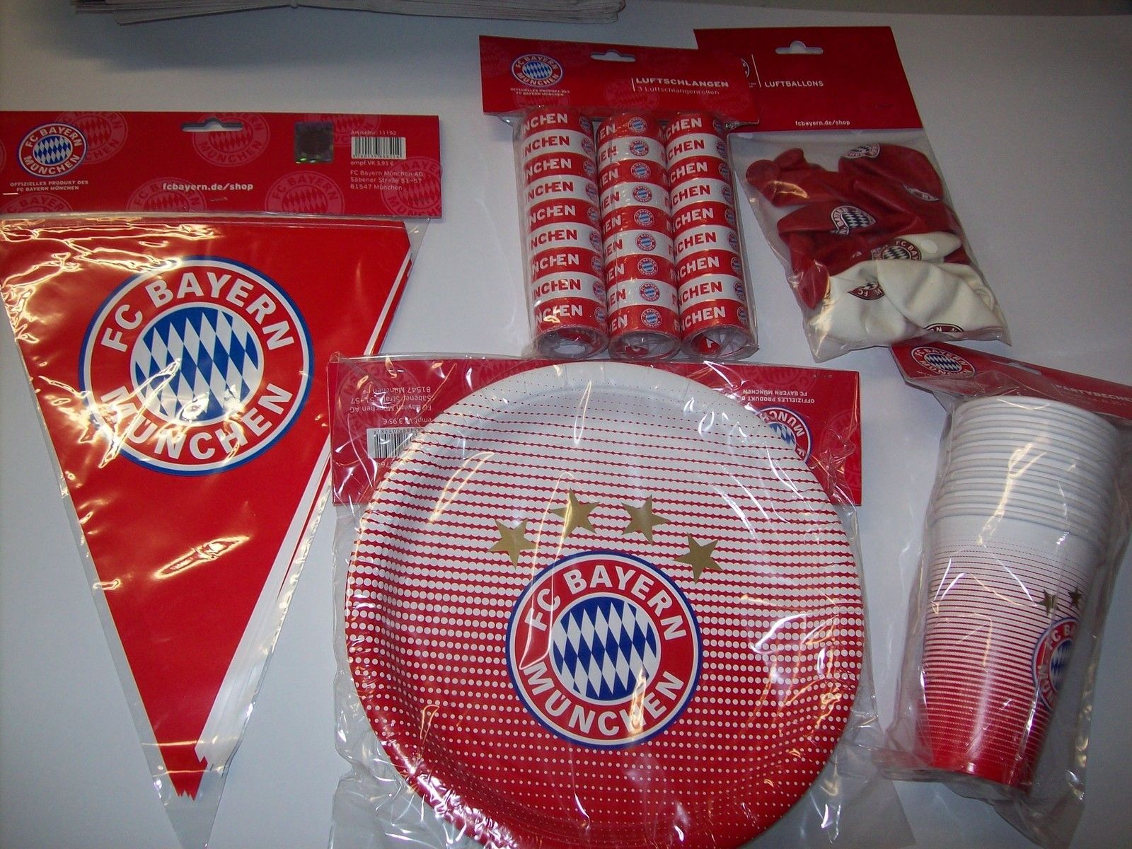 Fc Bayern Munchen Party Fussball Teller Becher Servietten Luftballons Bierdeckel Ebay